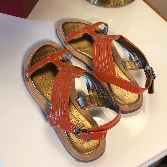 Indigo by Clark Patent Leather Sandals-Pre❤️’d - Picture 4 of 8